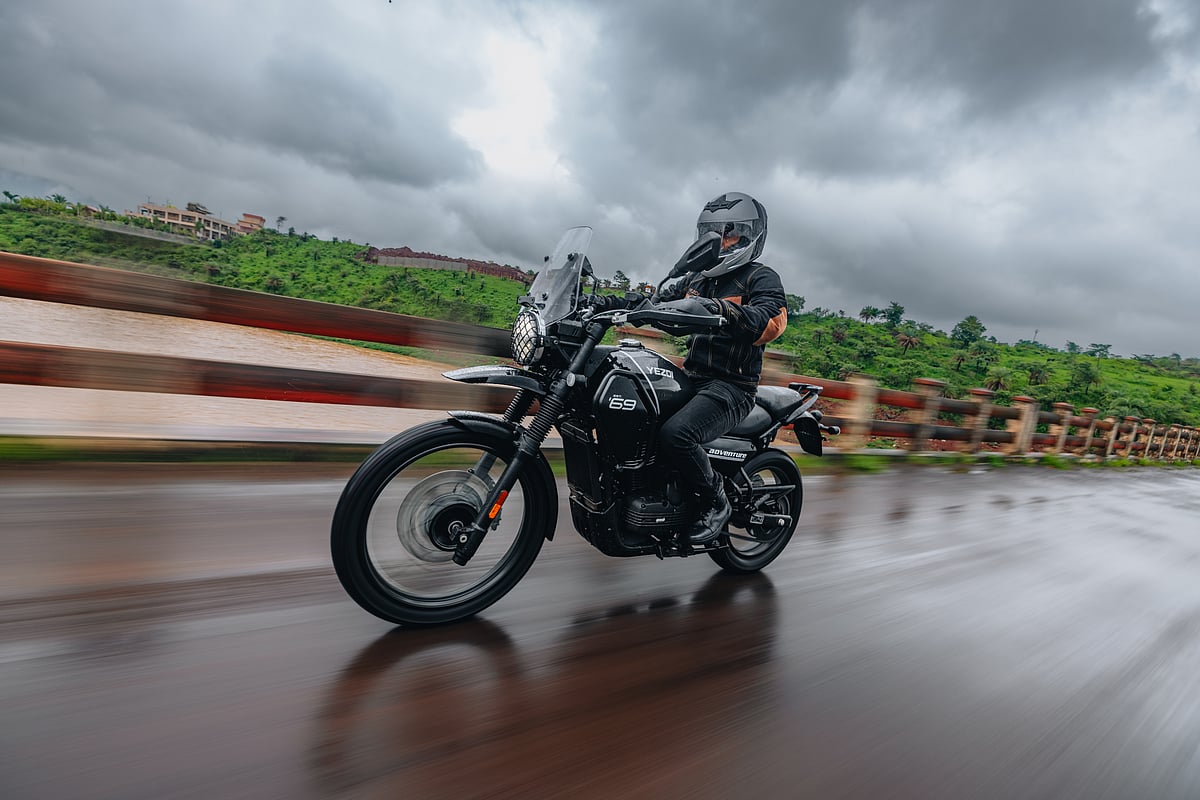 2024 Yezdi Adventure